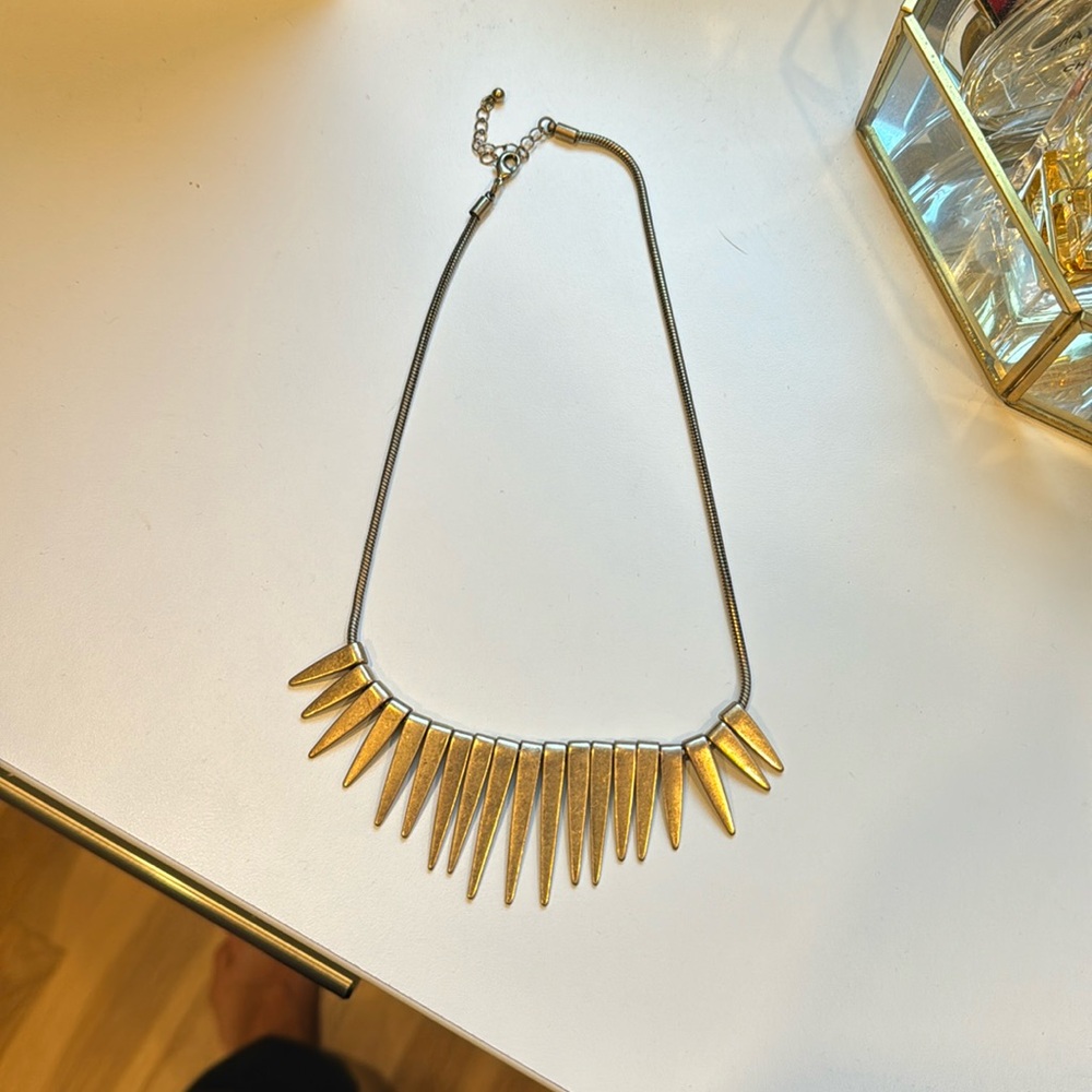 Statement necklace